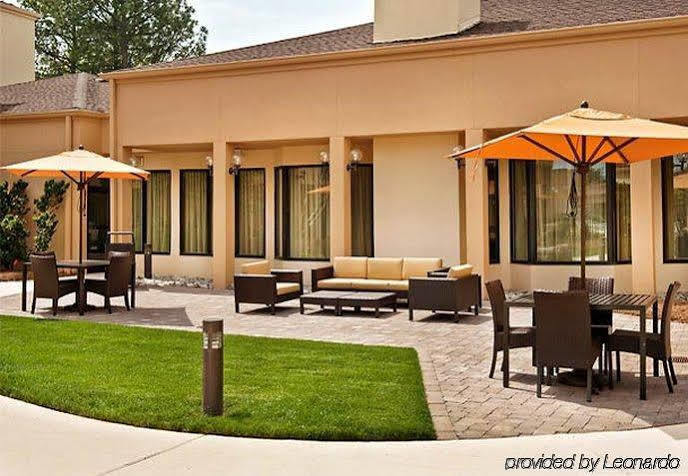 Courtyard By Marriott Greensboro Εξωτερικό φωτογραφία