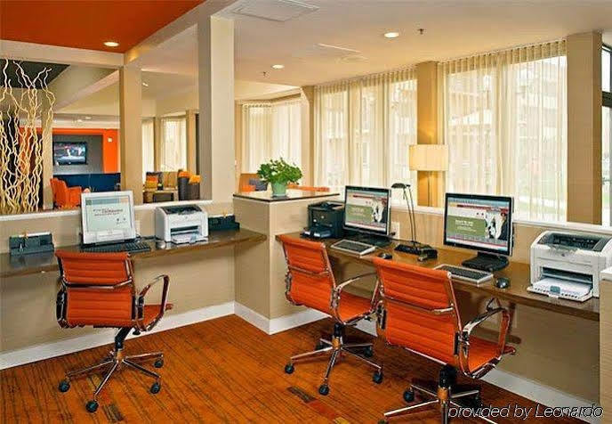 Courtyard By Marriott Greensboro Εξωτερικό φωτογραφία