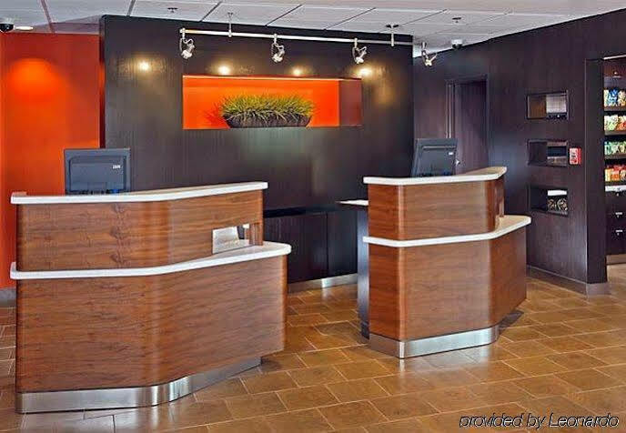 Courtyard By Marriott Greensboro Εξωτερικό φωτογραφία